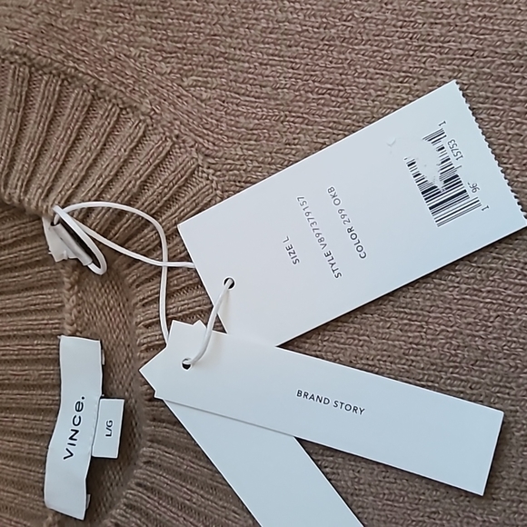 Nwt! Vince wide sleeve crew neck wool and cashmere blend sweater in oak buff - Picture 7 of 10